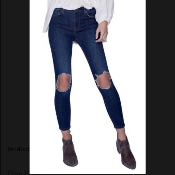Free People Dark Blue Wash Skinny Jeans with hole in the knees - Picture 1 of 11
